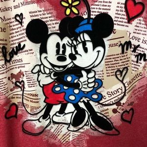 Disney store Mickey Mouse Heart Red Tee